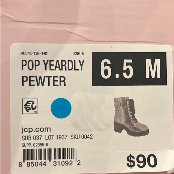 POP Metallic Ankle Boots with Chain Detail - Picture 5 of 5